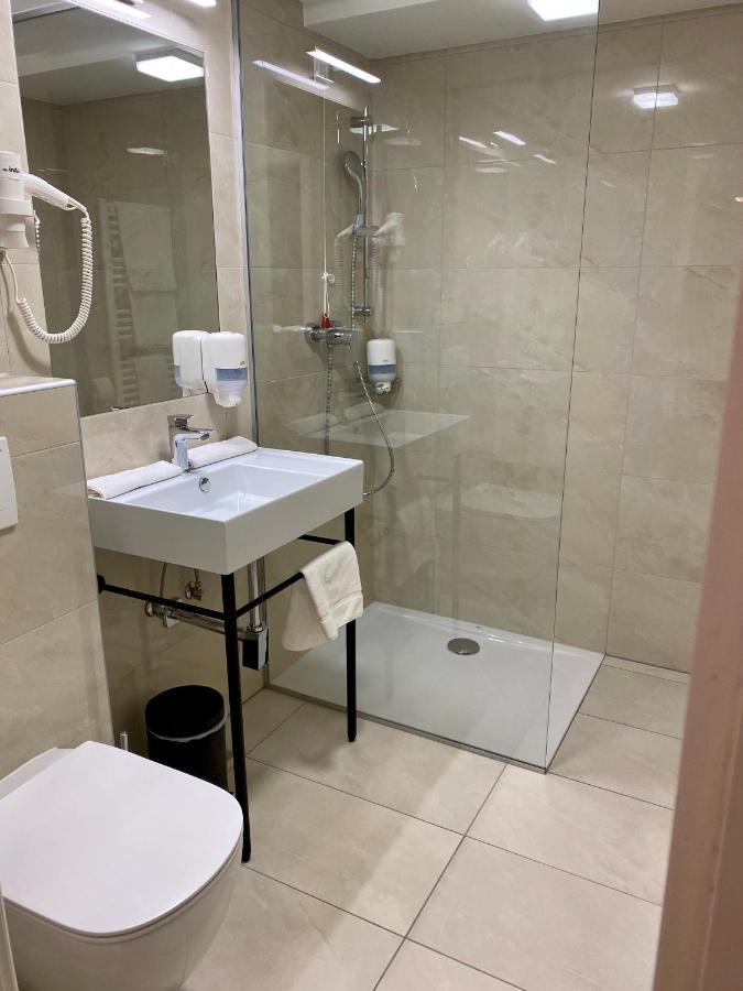 Depandance Vila Higiea - Terme Dobrna Buitenkant foto
